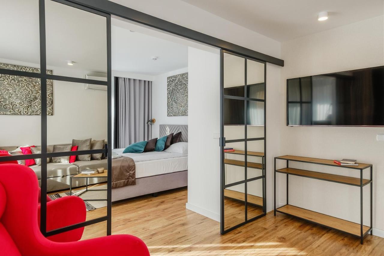 Rezydencja Ornak 5 - Stylowe Apartamenty Z Balkonami I Jacuzzi, 5 Min Pieszo Do Krupowek, Izby Podhalanskie Zakopane Exterior foto