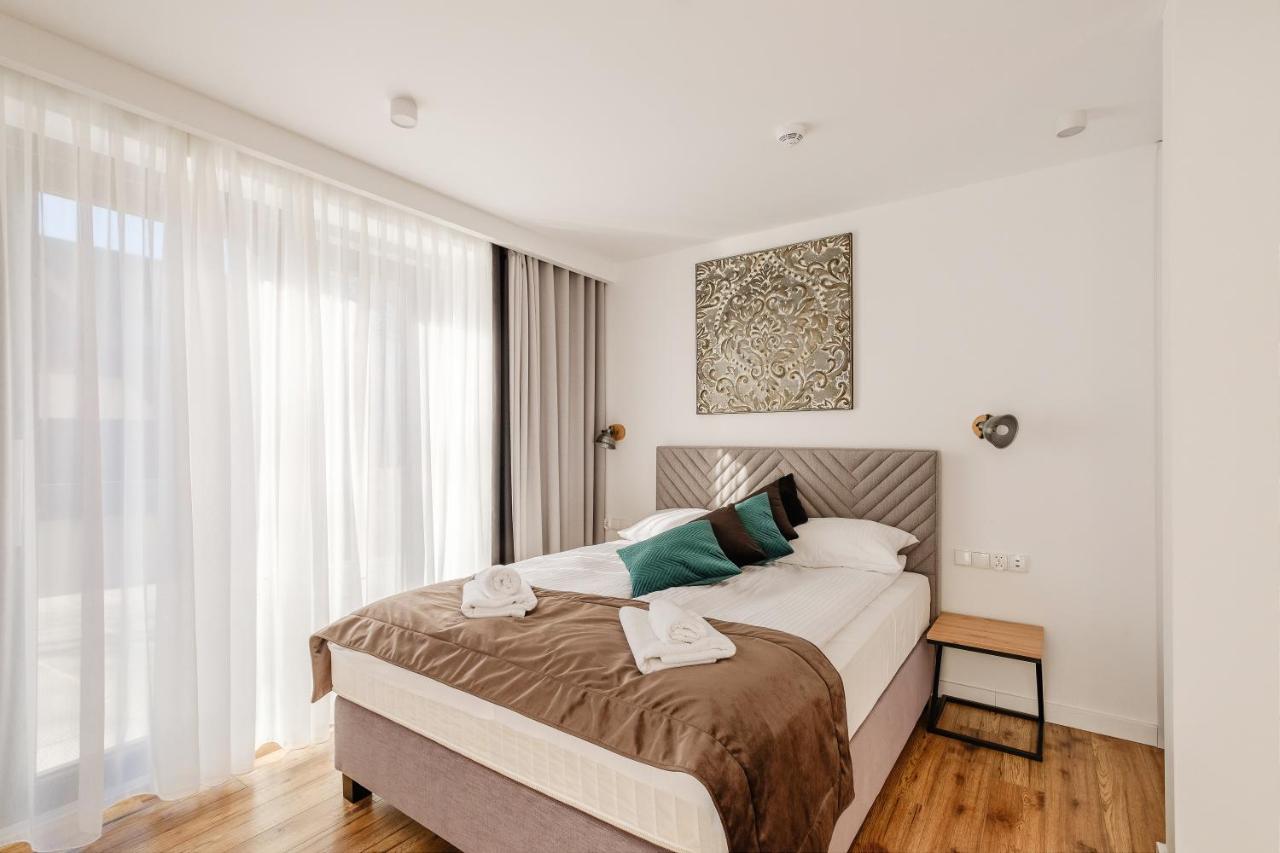 Rezydencja Ornak 5 - Stylowe Apartamenty Z Balkonami I Jacuzzi, 5 Min Pieszo Do Krupowek, Izby Podhalanskie Zakopane Exterior foto