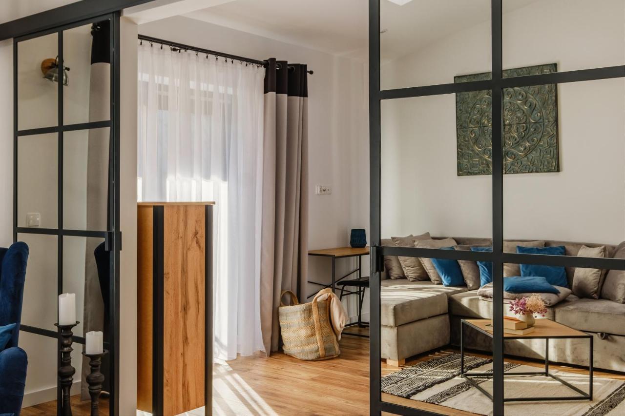 Rezydencja Ornak 5 - Stylowe Apartamenty Z Balkonami I Jacuzzi, 5 Min Pieszo Do Krupowek, Izby Podhalanskie Zakopane Exterior foto