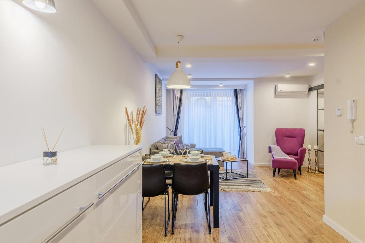 Rezydencja Ornak 5 - Stylowe Apartamenty Z Balkonami I Jacuzzi, 5 Min Pieszo Do Krupowek, Izby Podhalanskie Zakopane Exterior foto