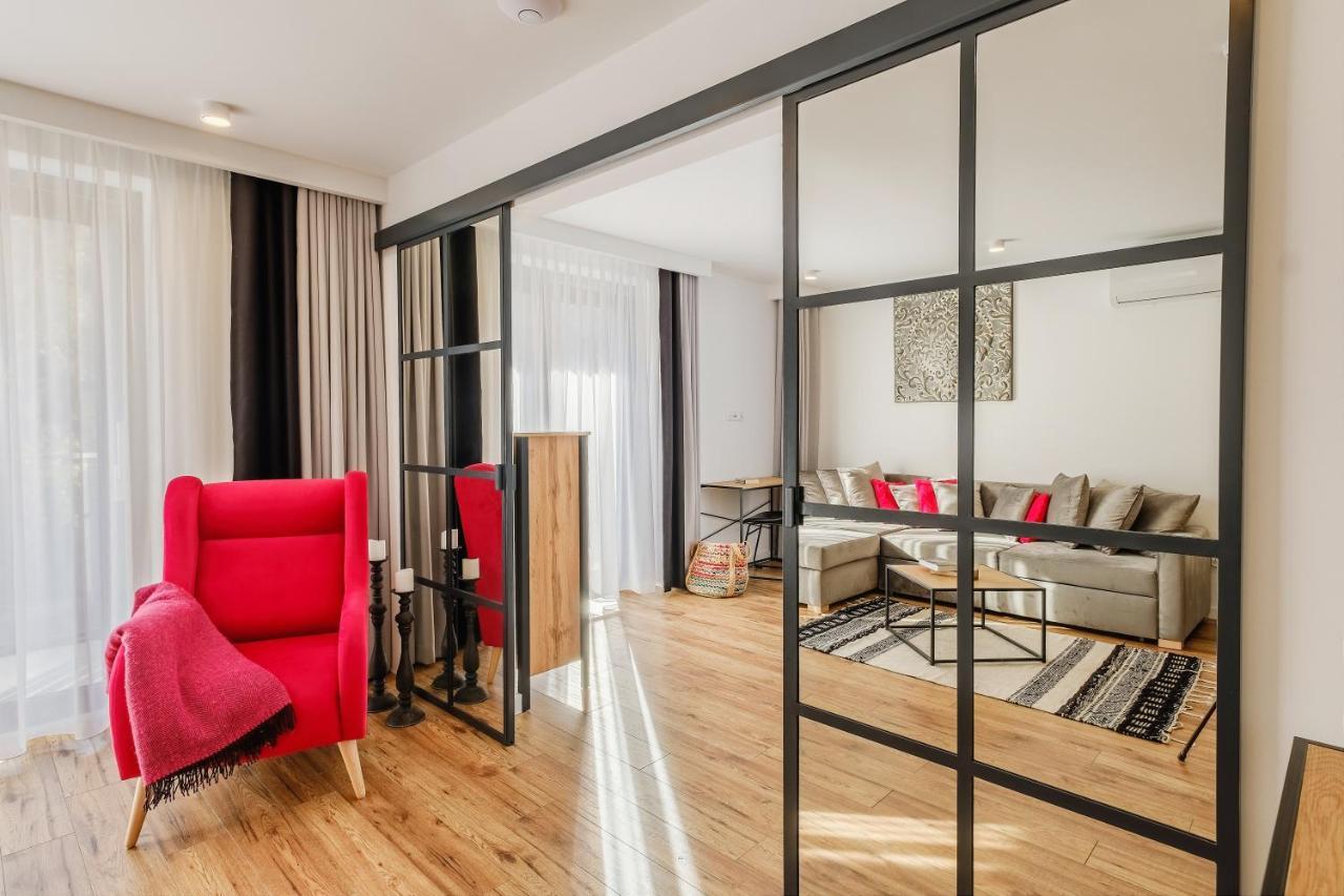 Rezydencja Ornak 5 - Stylowe Apartamenty Z Balkonami I Jacuzzi, 5 Min Pieszo Do Krupowek, Izby Podhalanskie Zakopane Exterior foto